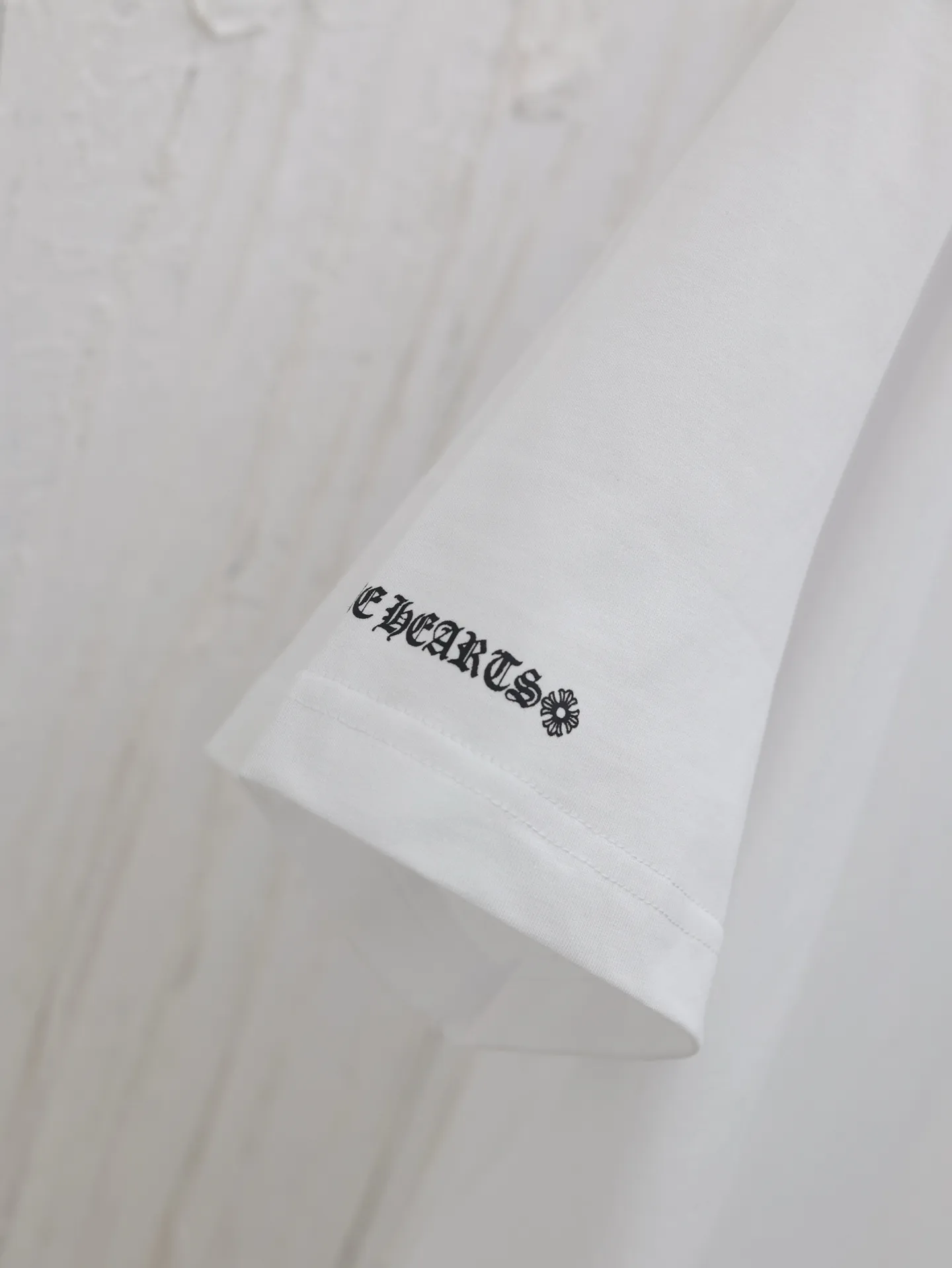 🅿️280 Chrome Hearts*/Chrome Hearts 25 new pocket horseshoe print short-sleeved T-shirt. The fabric is made of 26-woven 200g cotton, and the printing is hand-printed with glue. Customized accessories Size: S/M/L